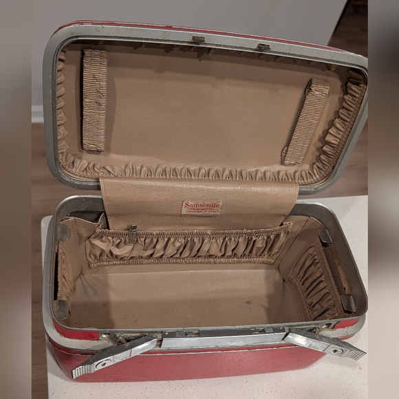 Samsonite Silhouette Train Case - Picture 2 of 7
